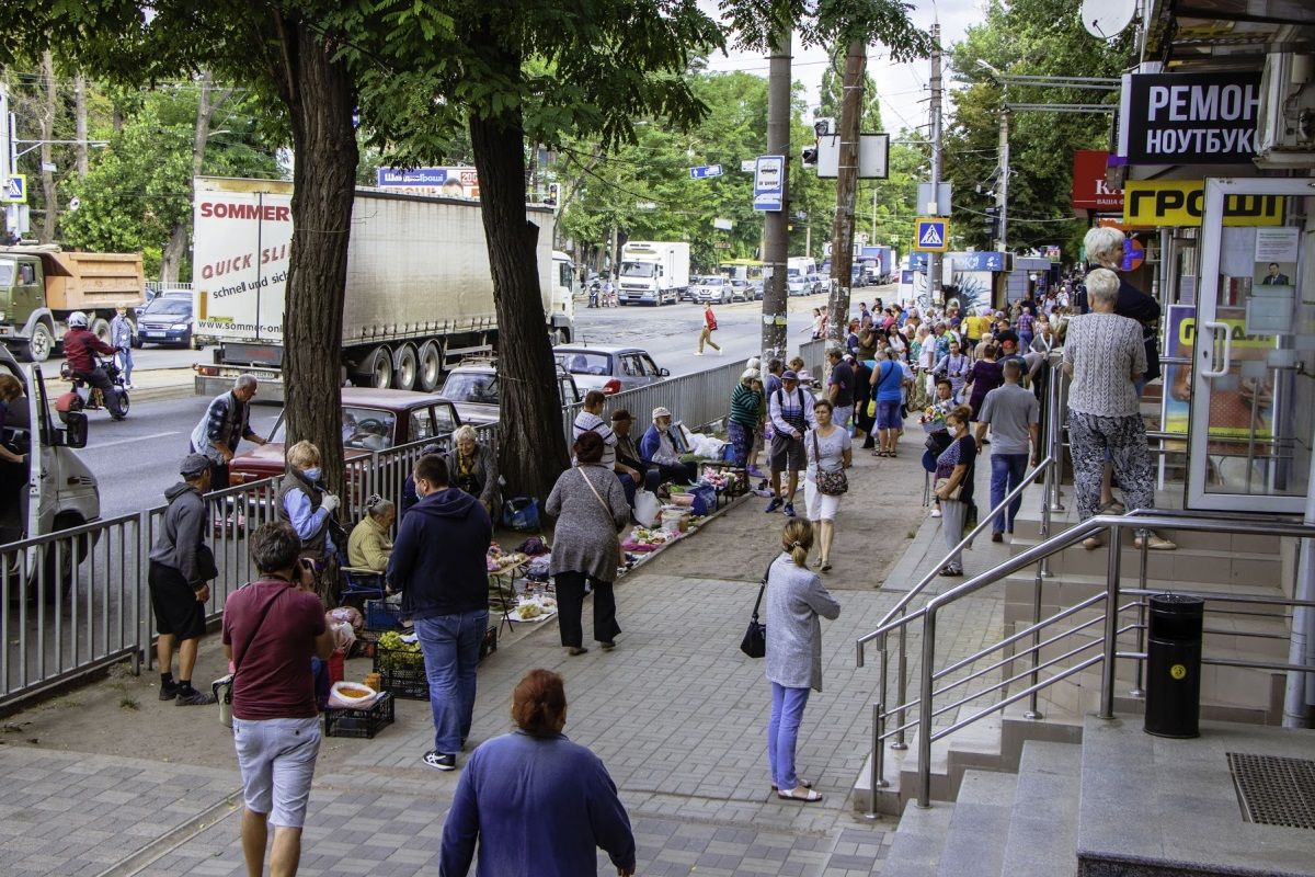 Покупать продукты на таких рынках - опасно для здоровья