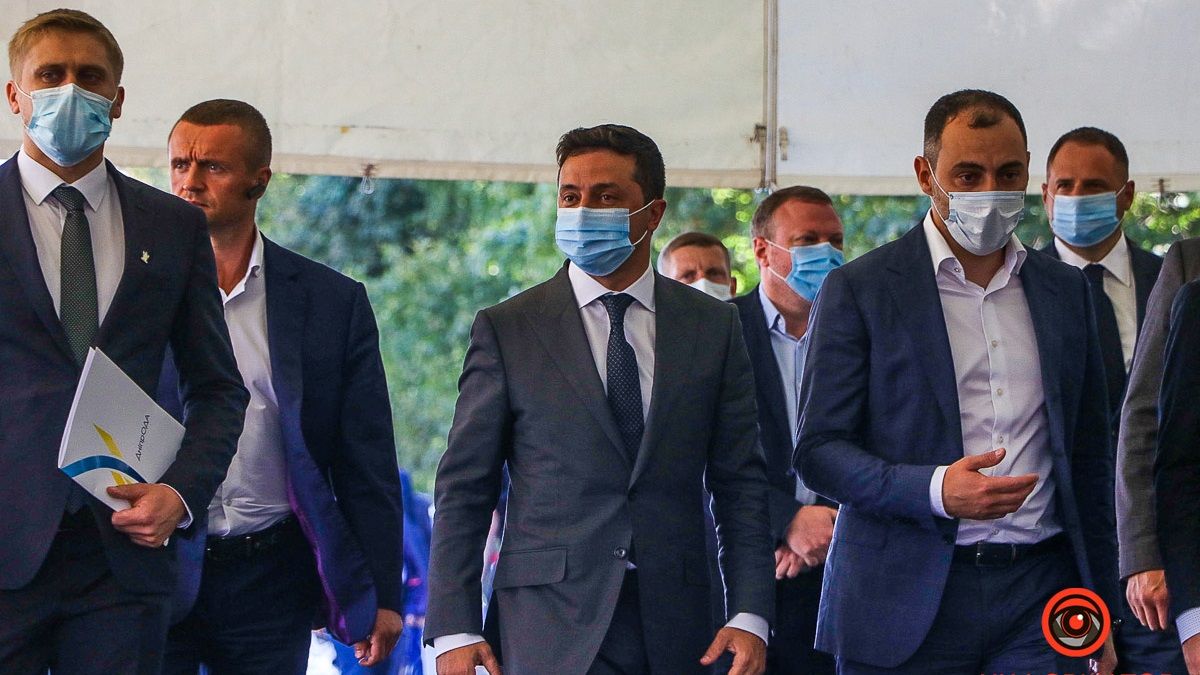 Зеленский проинспектировал трассу на Днепропетровщине: сколько потратили на её ремонт