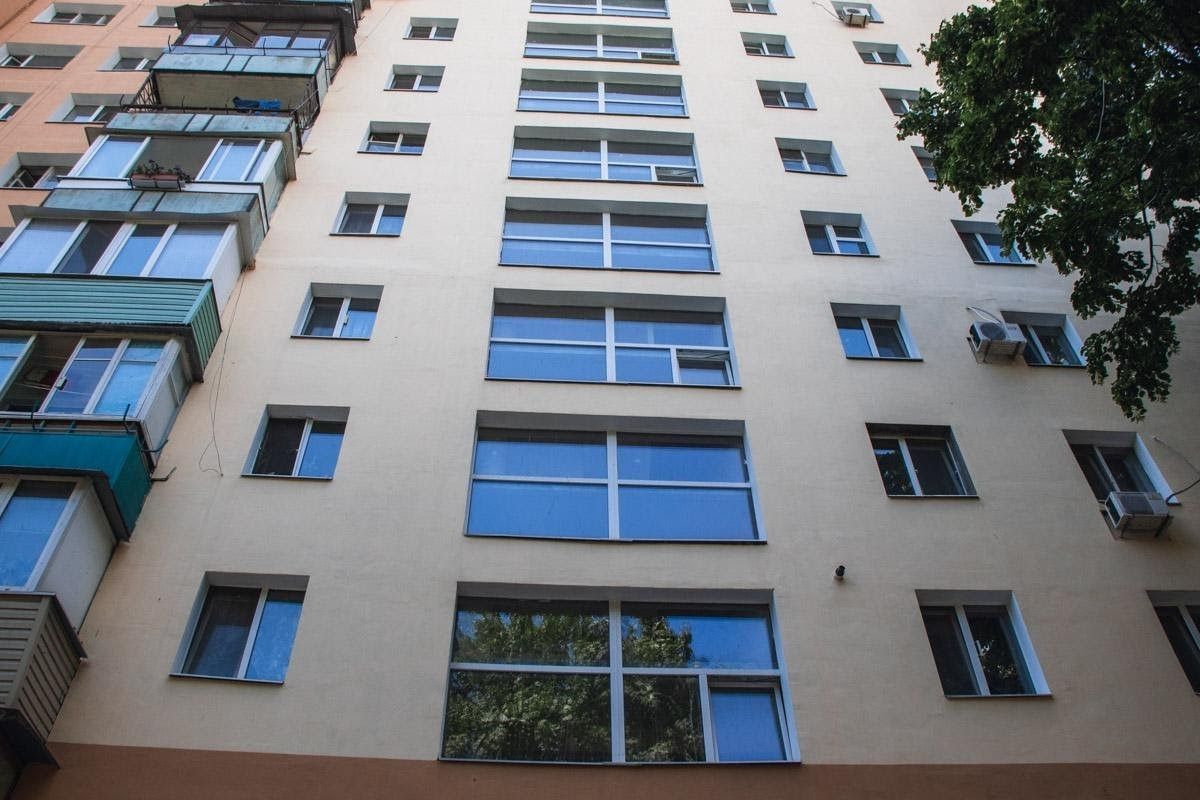 Артем Хмельников официально отчитался о своей депутатской работе 6