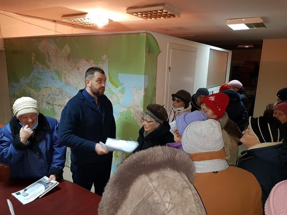 Выборы в Днепре: прогулы, драки и скандалы депутата Суханова 9