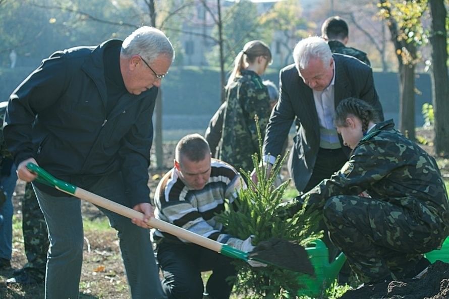 Экс-регионал, связи с Вилкулом и роскошный дом: кто пойдет в мэры Кривого Рога от партии Порошенко 3