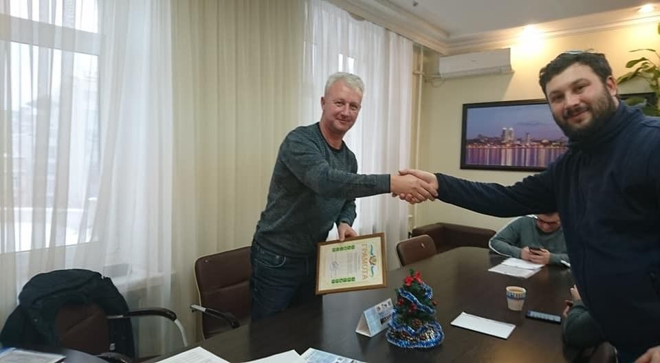 Выборы в Днепре: теплые подъезды от Олега Максюты 2