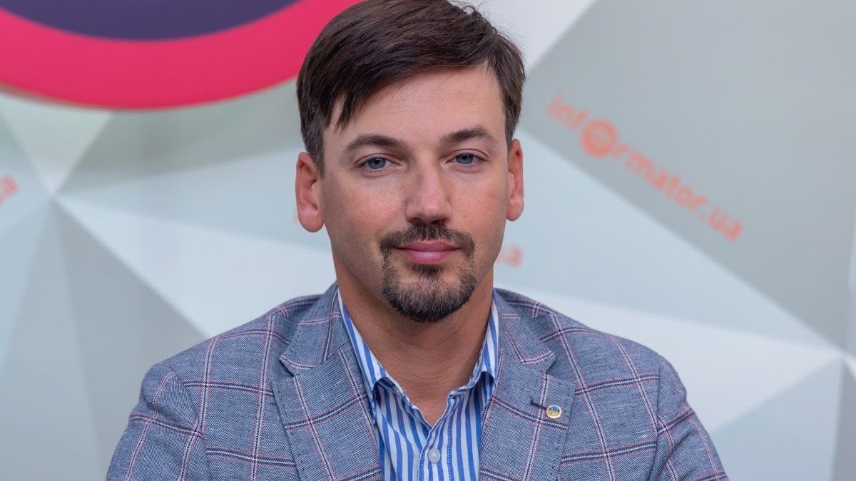 Артем Хмельников рассказал, как за 4 года школы в Днепре стали комфортнее, а парки преобразились до неузнаваемости