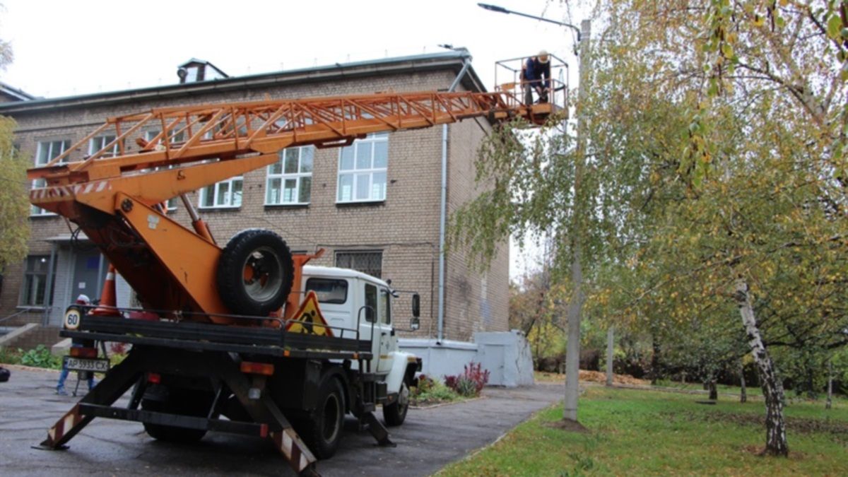 Что купят в школы и садики Днепра и где обрежут деревья за 3,8 миллиона гривен