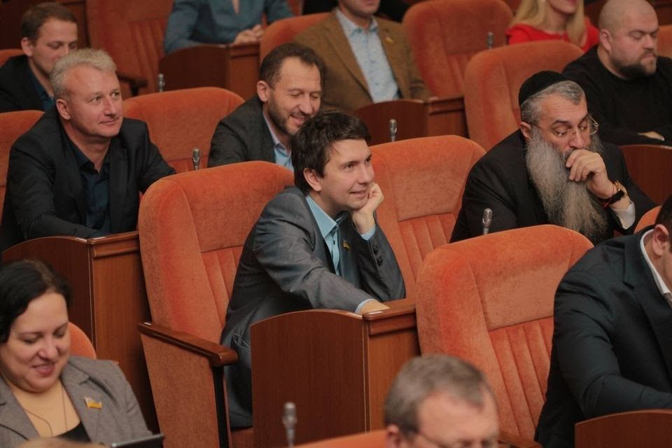 Выборы в Днепре: как работал секретарь горсовета Александр Санжара 4