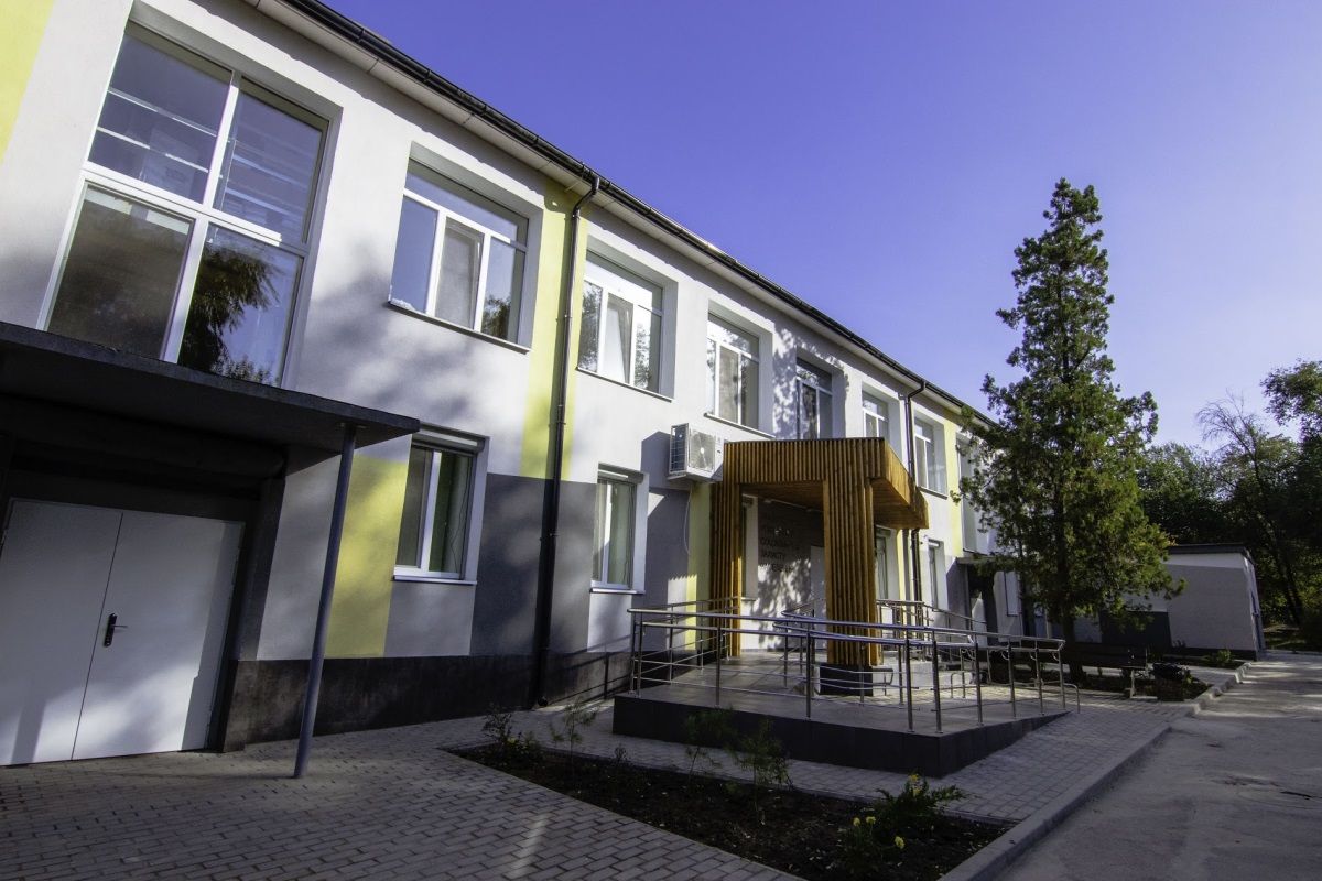 Опенспейс, электронная очередь, детский уголок и все условия для людей с инвалидностью: Правобережное управление социальной защиты после капремонта начало принимать днепрян 2