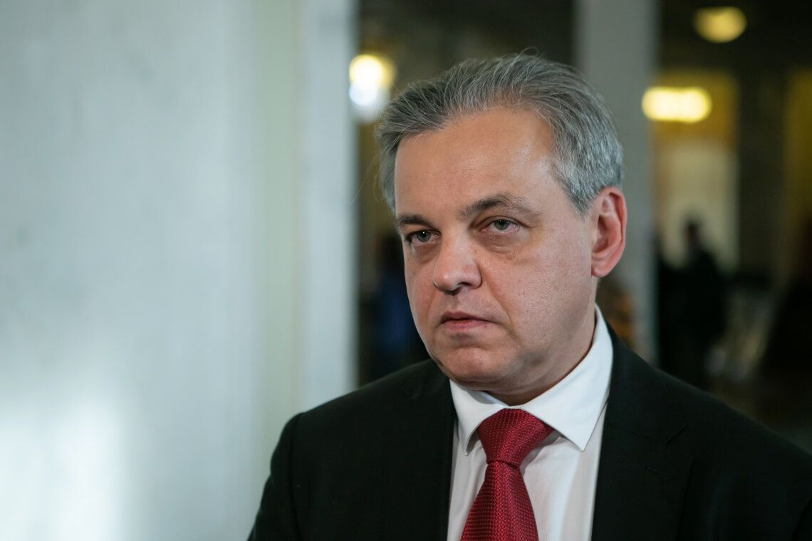 Попытка восстановить право, нарушая право, называется бесправием Попытка восстановить право, нарушая право, называется бесправием