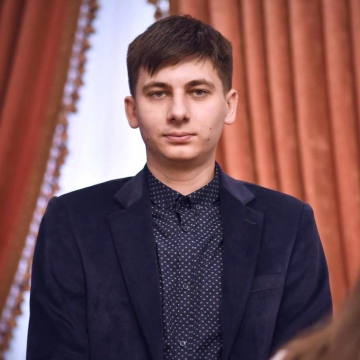 Согласно этому закону возникает ситуация, когда Украина остается без Конституционного суда вообще Согласно этому закону возникает ситуация, когда Украина остается без Конституционного суда вообще