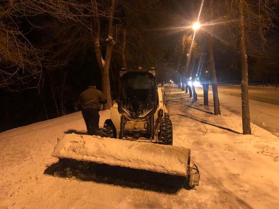 В Кривом Роге на уборку улиц от снега и мусора хотят потратить 100 миллионов 3