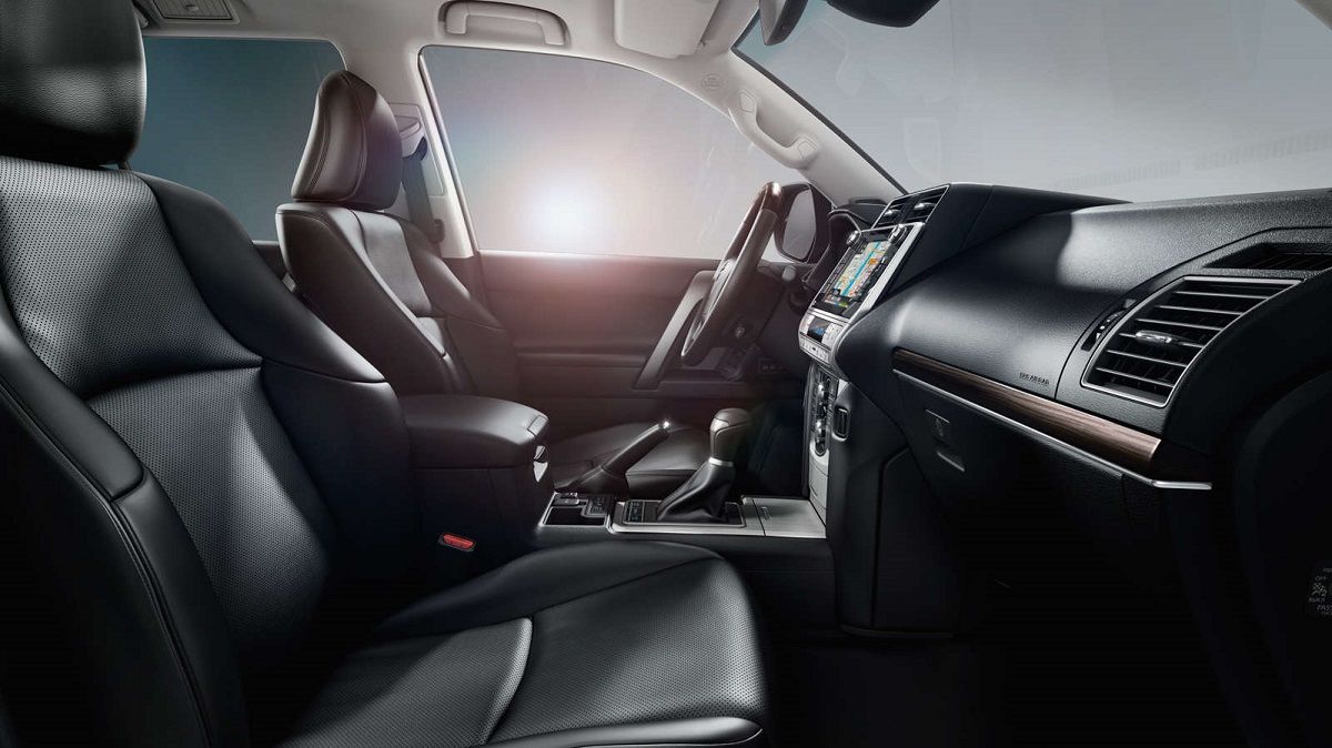 Кризис, да? Служба автодорог Днепропетровщины покупает внедорожник за 1,7 миллиона 2