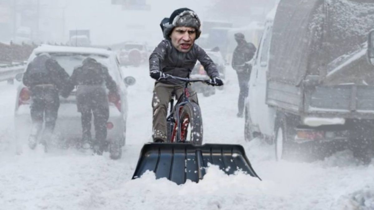 Киевавтодор купит снегоуборочную технику на 141 миллион у фирмы с кучей уголовных дел