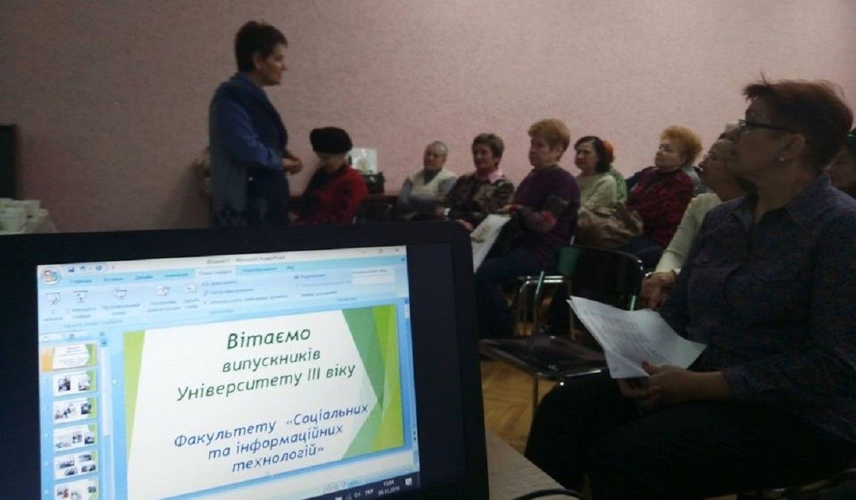 Ирина Удод агитирует в соцсетях голосовать за К. Павлова. Ирина Удод агитирует в соцсетях голосовать за К. Павлова.