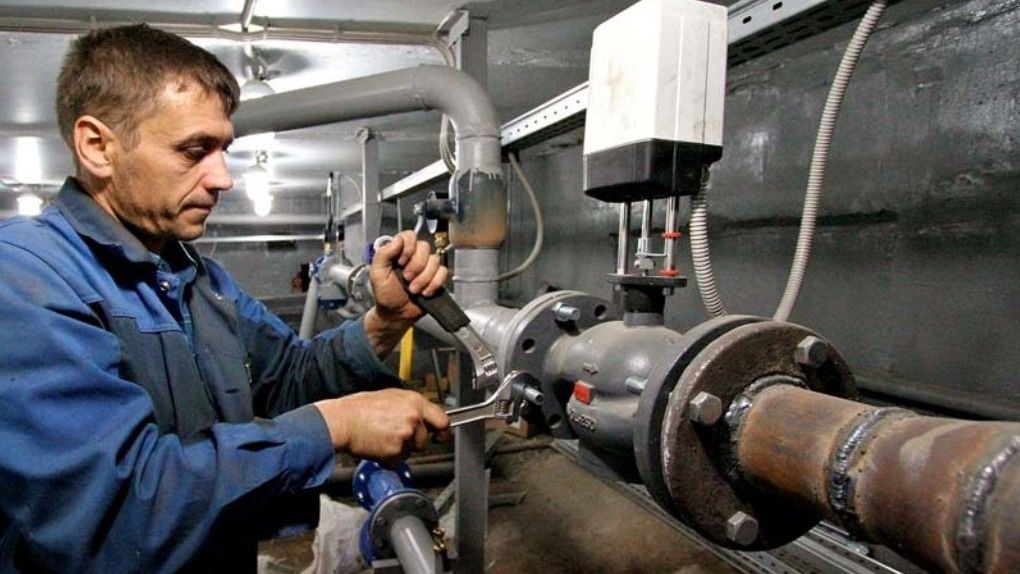 В Киевских домах заменят старые трубопроводы