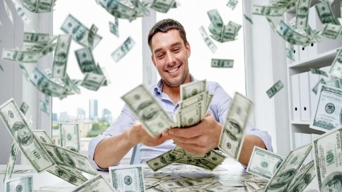 Стало известно, какая средняя зарплата ожидается в Днепре в 2021 году