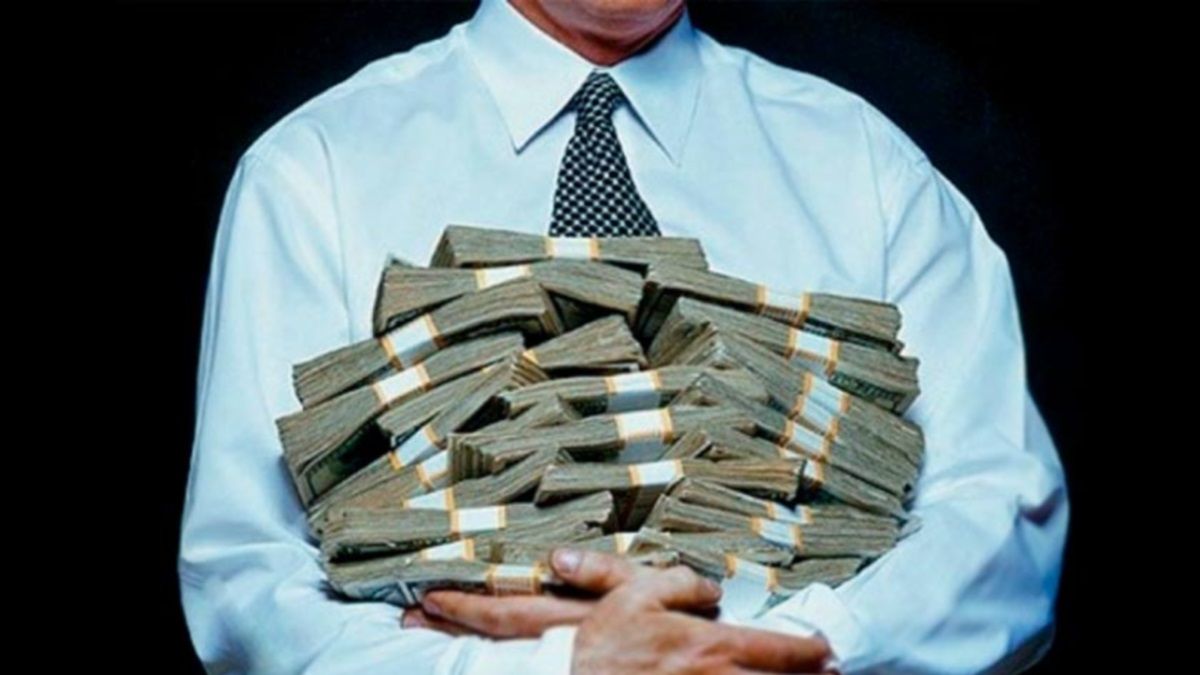 Под крылом ДнепрОГА: чиновники слили «родственникам» 23 миллиона на ремонт больницы в Кривом Роге