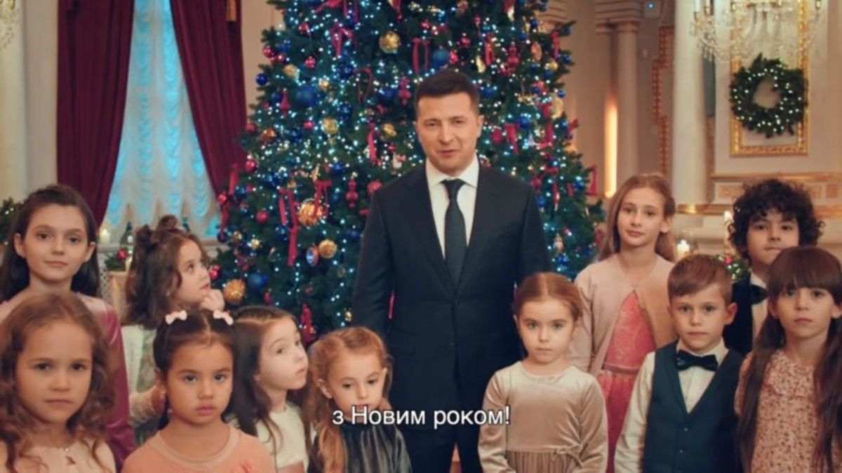 Чего украинцы ждут от 2021 года и как оценили новогоднее поздравление Зеленского: опрос Рейтинга