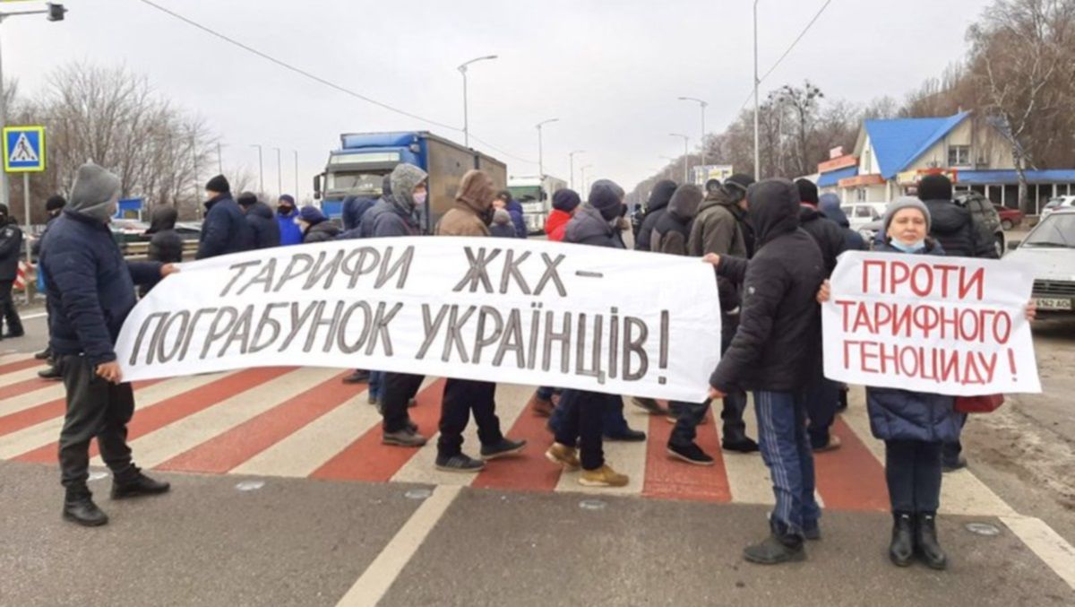 В Днепре пояснили, можно ли митинговать во время карантина и законно ли перекрывать дороги