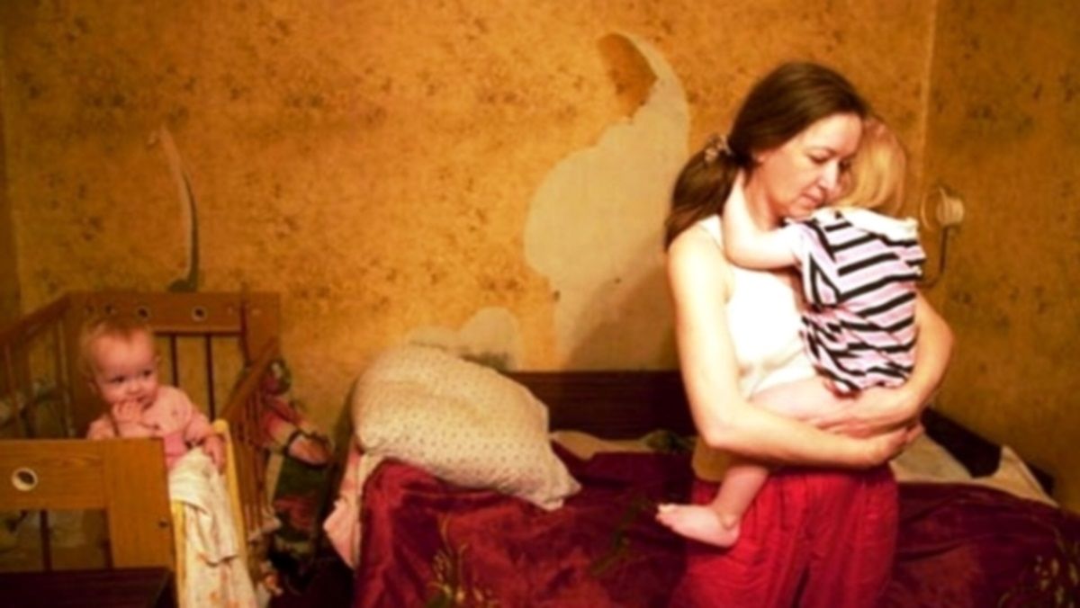 Как бедным семьям в Днепре получить деньги от государства и сколько платят в 2021 году