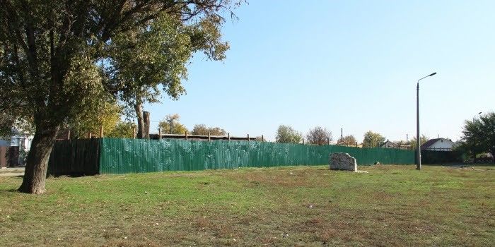 «НеПравильный выбор»: кто захотел построить высотку на школьном стадионе в Днепре 7