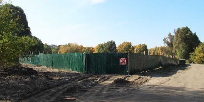 «НеПравильный выбор»: кто захотел построить высотку на школьном стадионе в Днепре 8