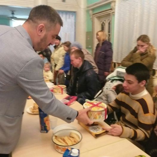 Скандал в АТО, борец с НАБУ и раздача тортов: как работает нардеп от Днепра Юрий Мисягин 6