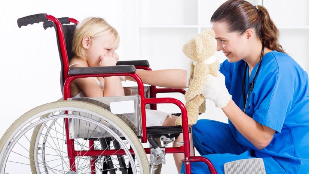 Как в Днепре оформить помощь для детей с инвалидностью и тяжелобольных детей в 2021 году