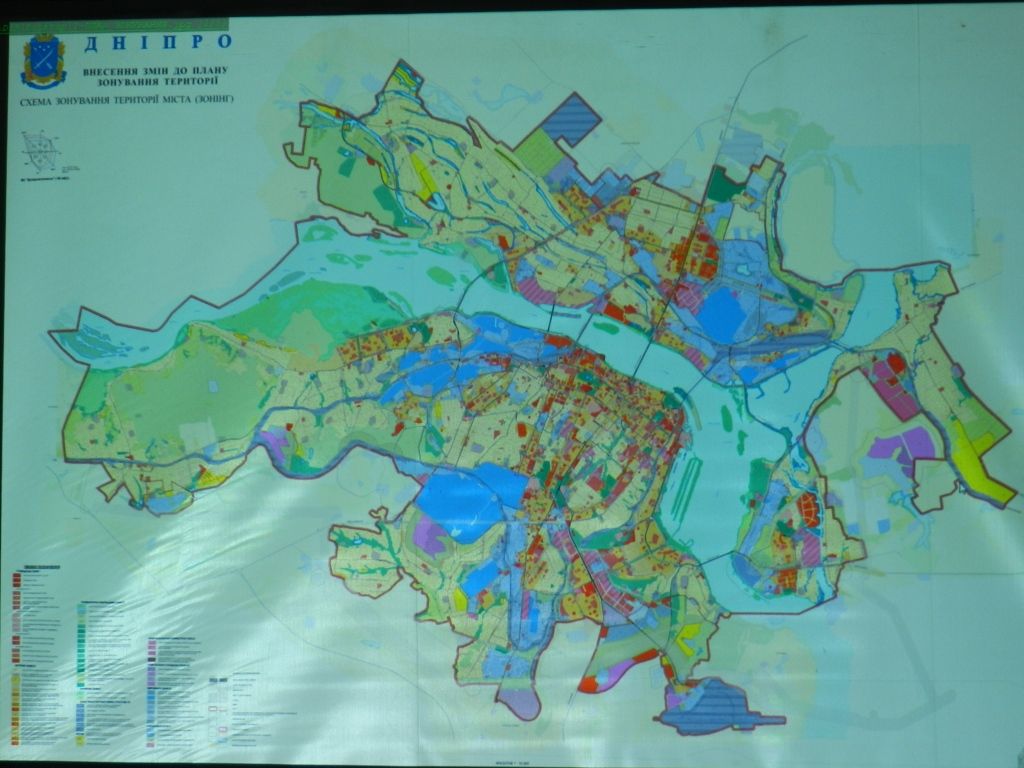 Городу не хватает 40 зеленых зон: в Днепре на градсовете приняли новое зонирование 1