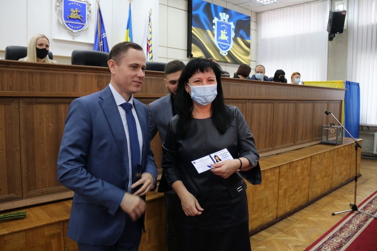 Партия Коломойского, миллионы в кармане и «война» с Фисаком: чем известен мэр Никополя Александр Саюк 9