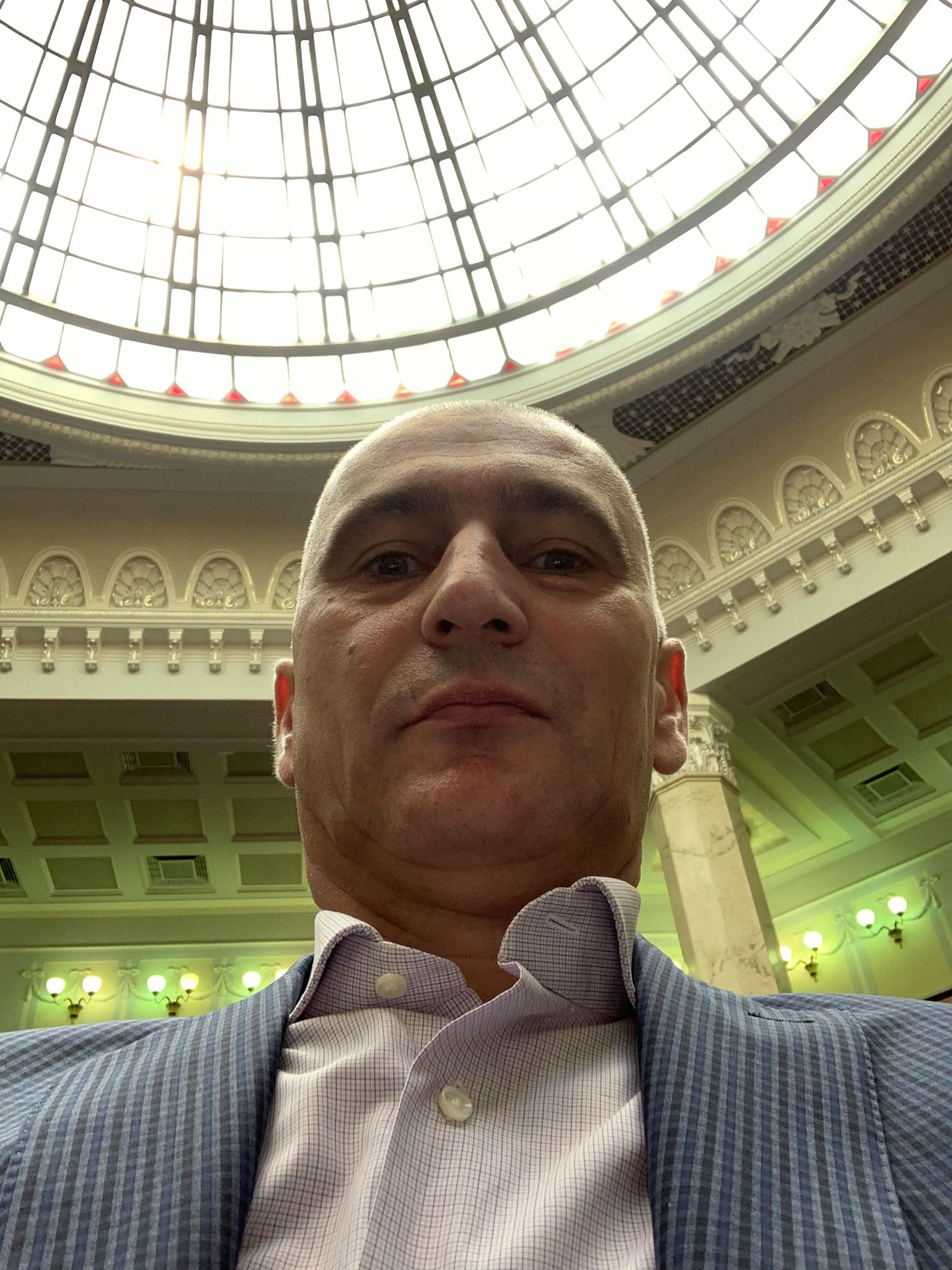 Джип себе в подарок и защитник Коломойского: как работает нардеп от Днепропетровщины Владислав Бородин 2