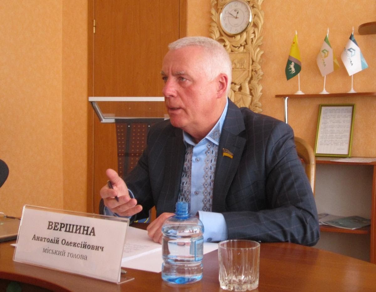 Дорогая вода, миллионы зарплаты и коррупция подчиненных: чем известен мэр Павлограда Анатолий Вершина 7