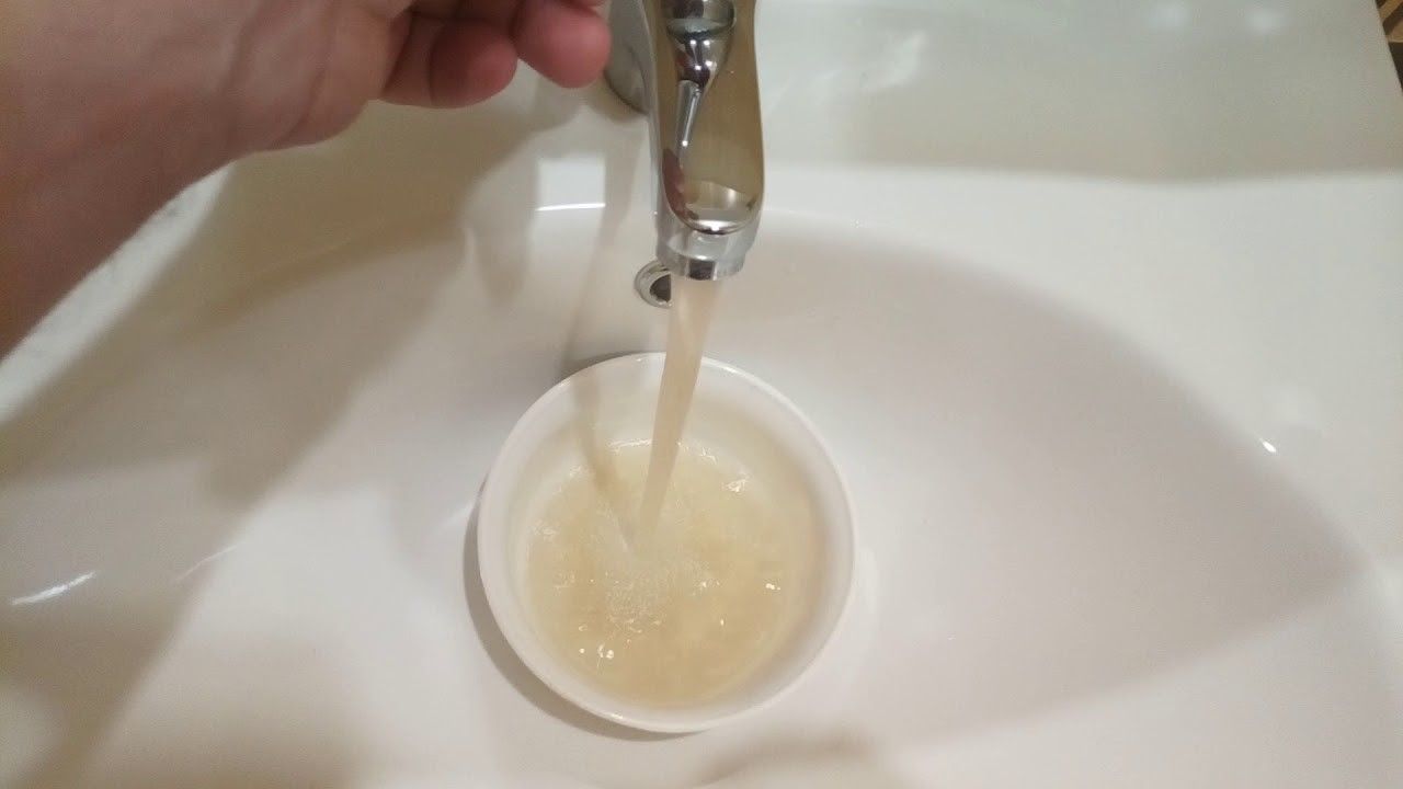 Дорогая вода, миллионы зарплаты и коррупция подчиненных: чем известен мэр Павлограда Анатолий Вершина 8