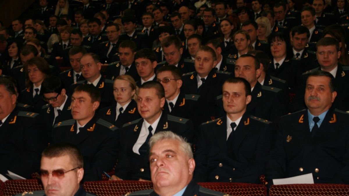 Прокурор-стажер: нардепы из Днепра предлагают брать на работу в прокуратуру выпускников вузов