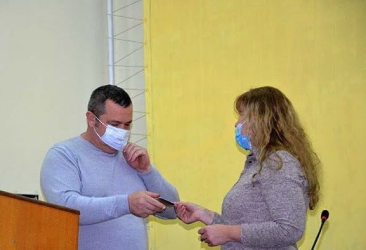 Дорогая вода, суды с Жадько и земли на 2,5 Монако: чем известен мэр Марганца Геннадий Боровик 4