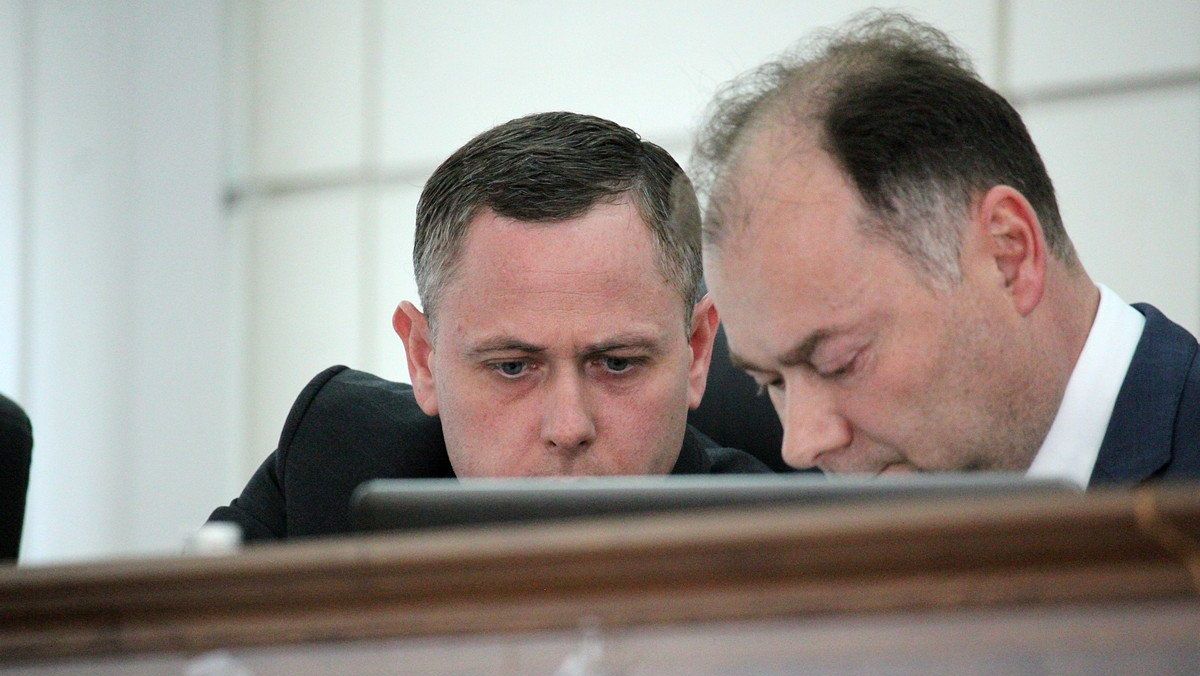 Схемы Фисака-Саюка в цвете: в Никополе подруге депутата горсовета ушли очередные деньги из бюджета