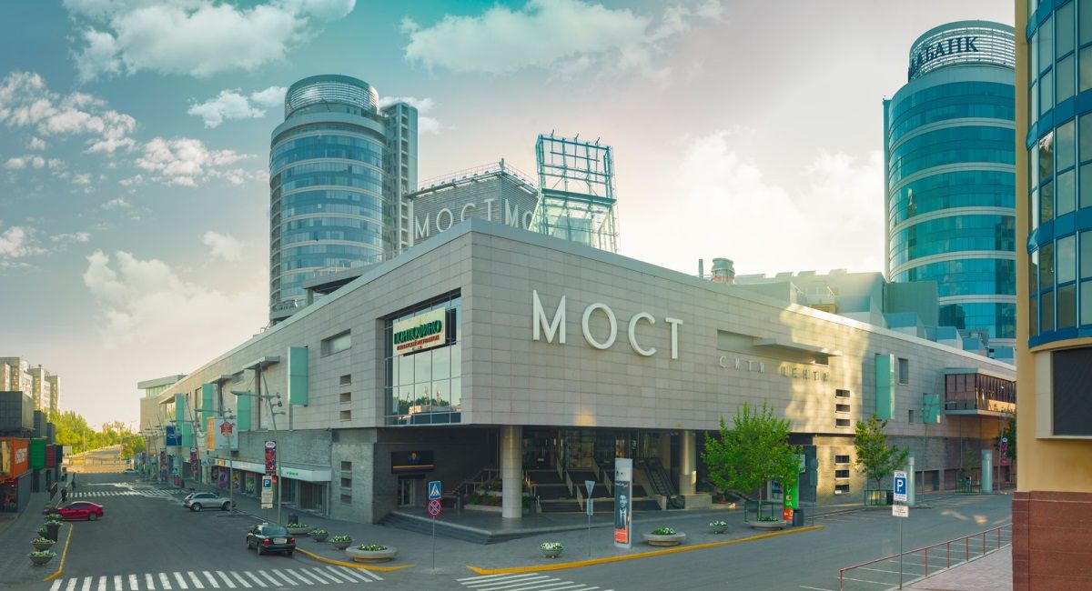 Самое популярное место встречи в Днепре