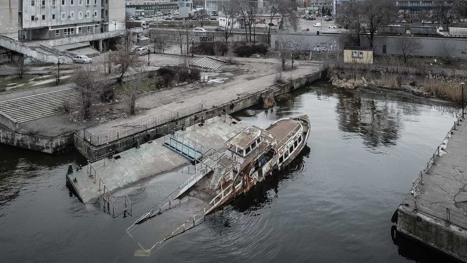 Бордели, нудистский пляж, депутата в психушку: что необычного просили у Филатова в Днепре 4