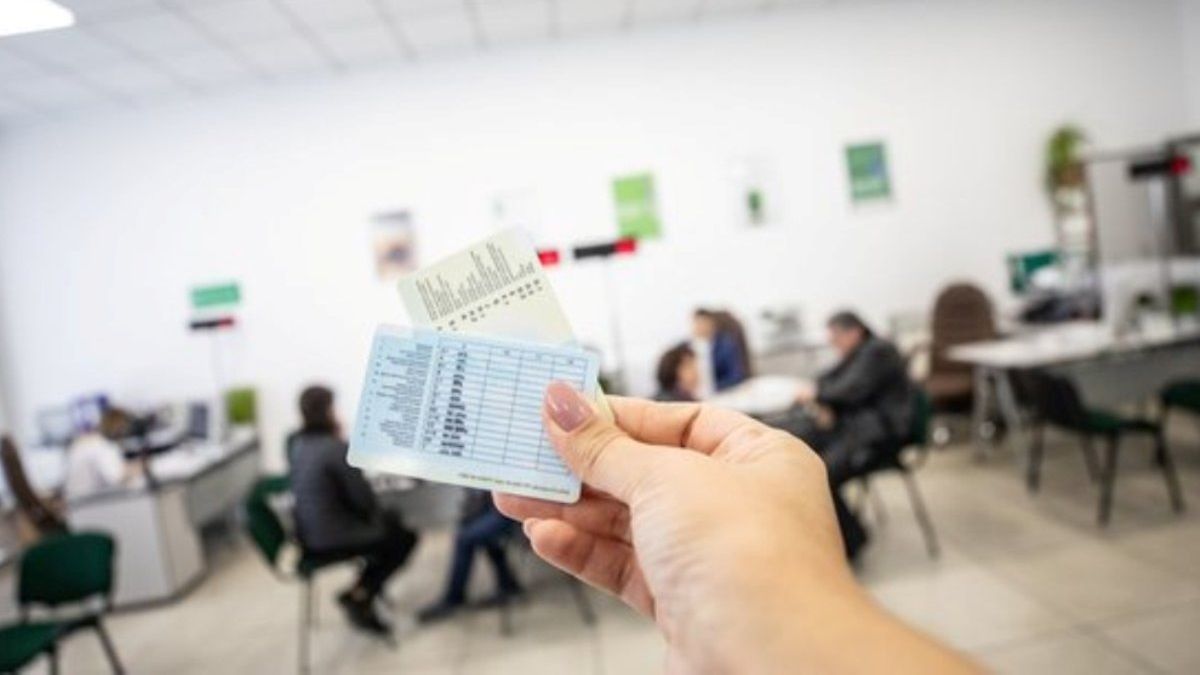 Призыв, пенсия позже, водительские права по-новому: что изменится для украинцев с 1 апреля 6