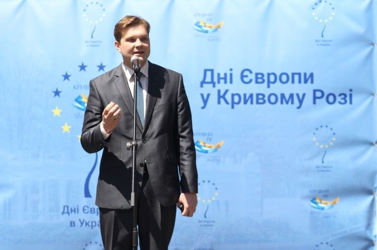 Сколько заработали за год и чем богаты заместители мэра Кривого Рога: данные деклараций 5