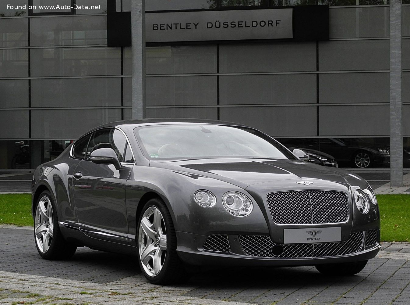 BENTLEY CONTINENTAL 2011 года выпуска