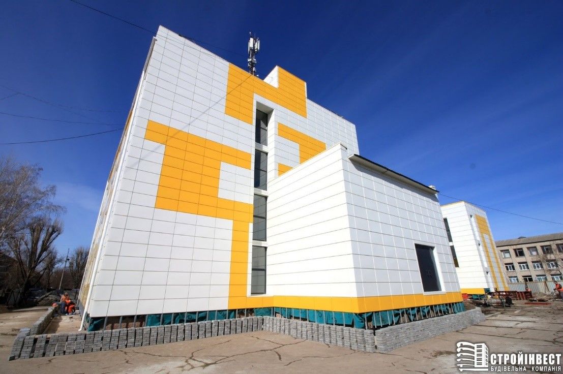 Как власти в Днепропетровской области выбирают фирмы для ремонта стадионов, школ, спорткомплексов и скверов 21