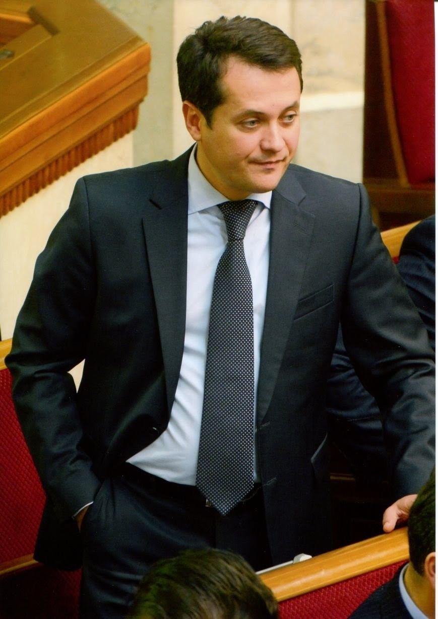 Чем известен и как выполняет обещания самый богатый депутат облсовета Днепропетровщины Игорь Цыркин 5