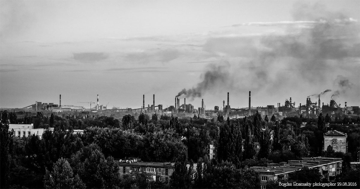 АрселорМиттал Кривой Рог: промзона в центре города 