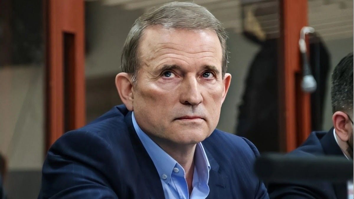 Могут ли суды в Украине посадить Виктора Медведчука за госизмену: опыт разбирательств