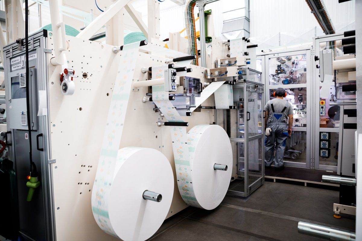 Как в Днепре запускалась уникальная для Украины линия подгузников 1