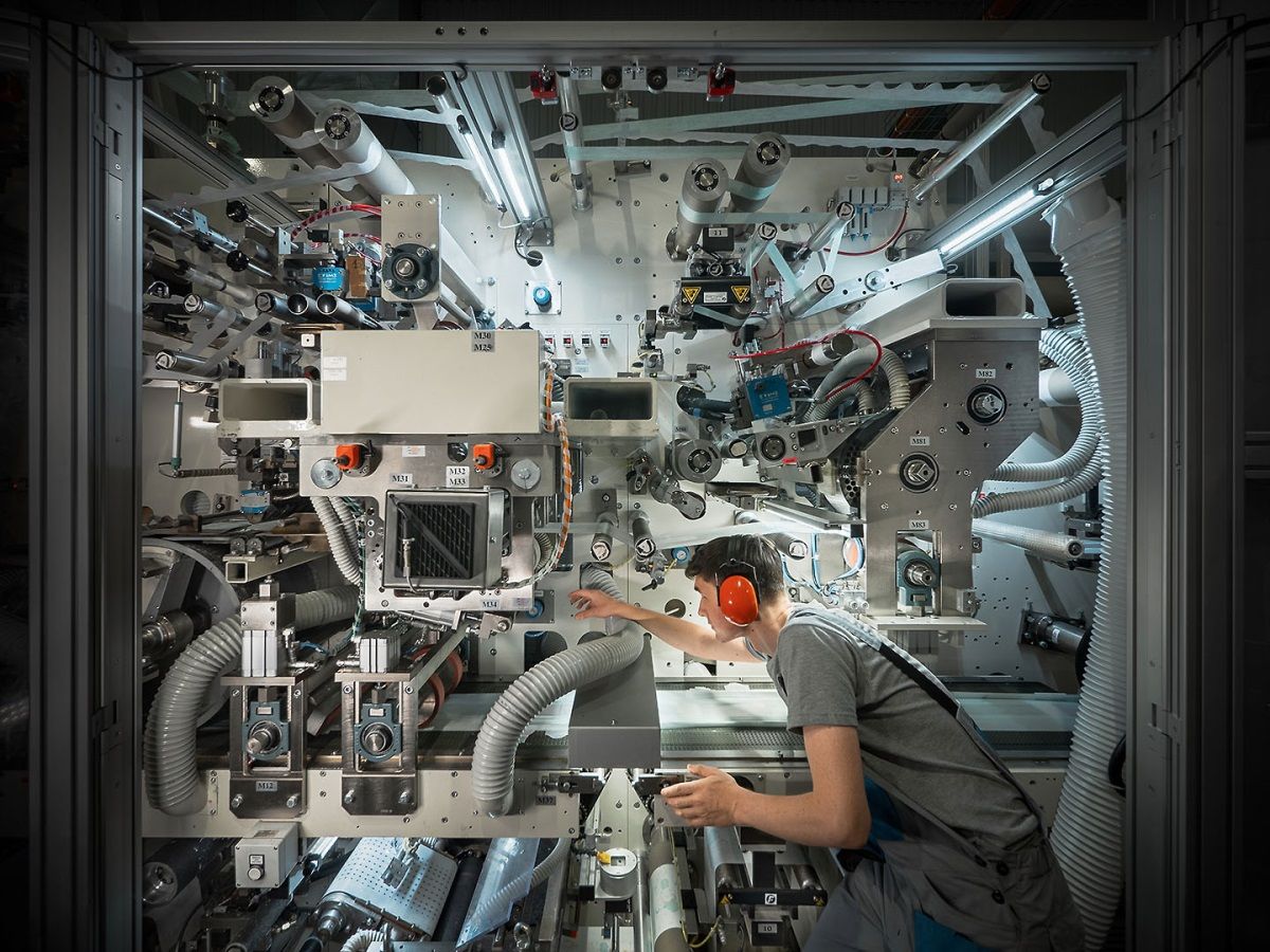 Как в Днепре запускалась уникальная для Украины линия подгузников 4