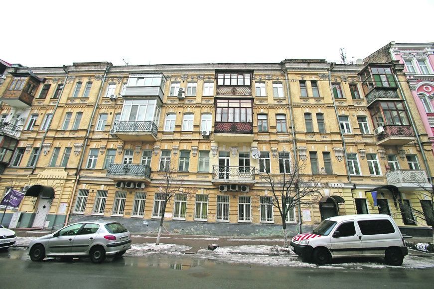 Доходный дом (с) Александр Яремчук