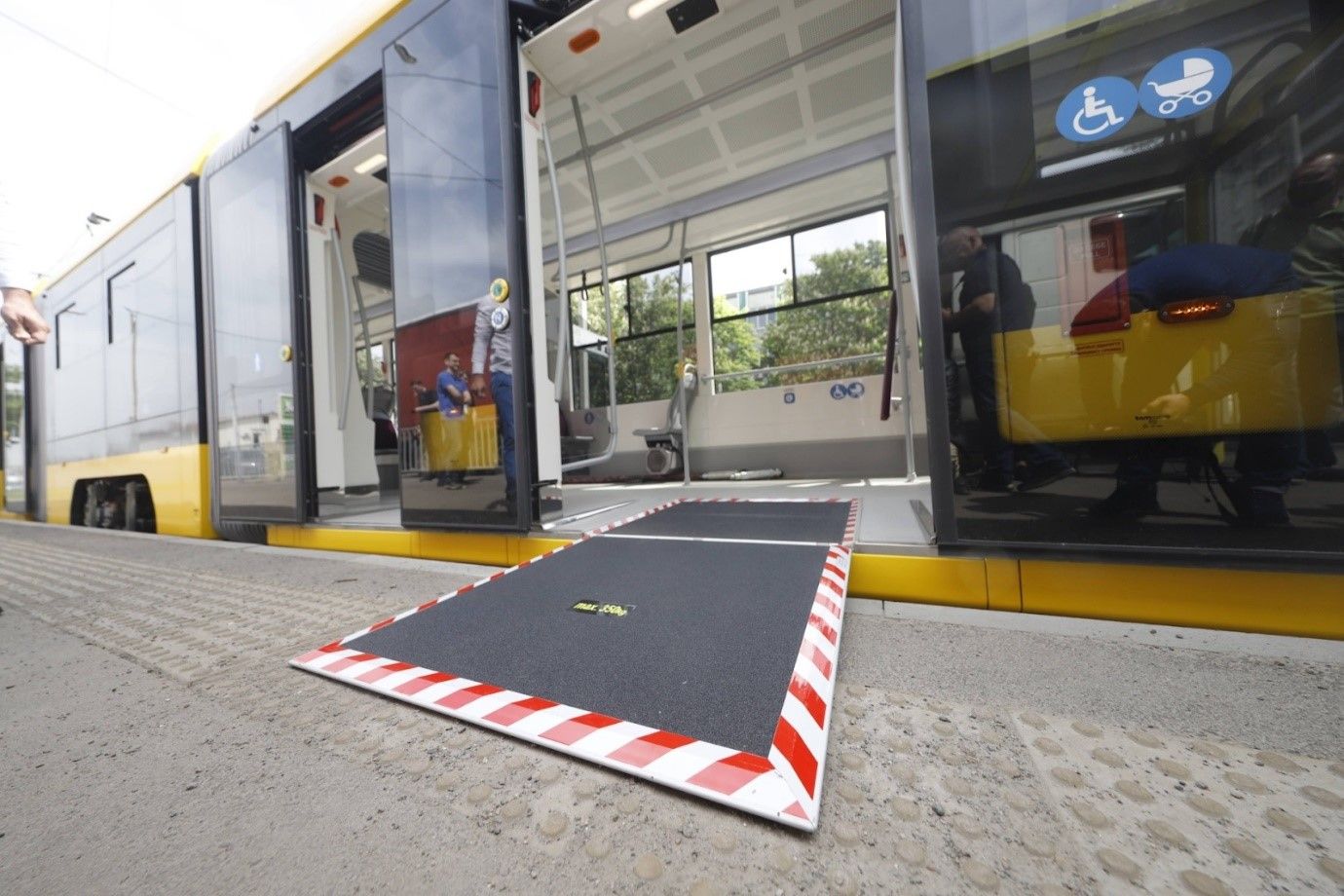 Поездки в общественном транспорте Днепра стали удобнее