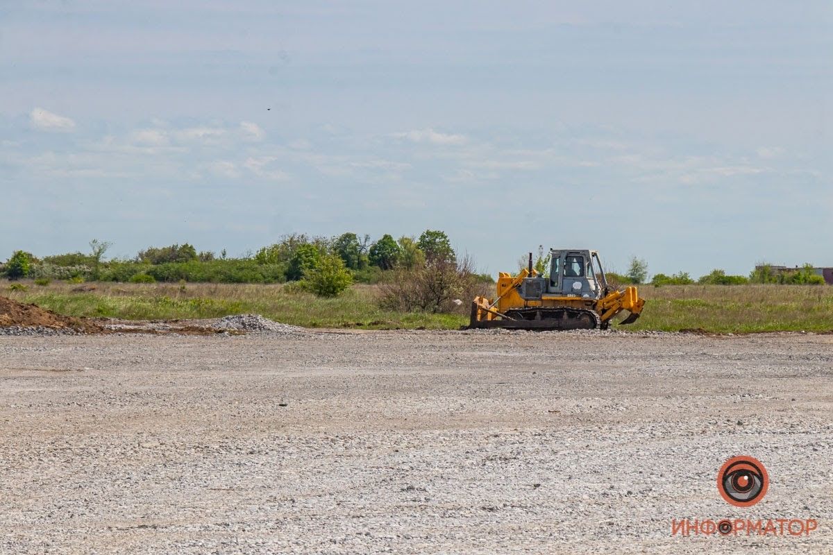 Фото строительства взлетки сделаны 21 мая