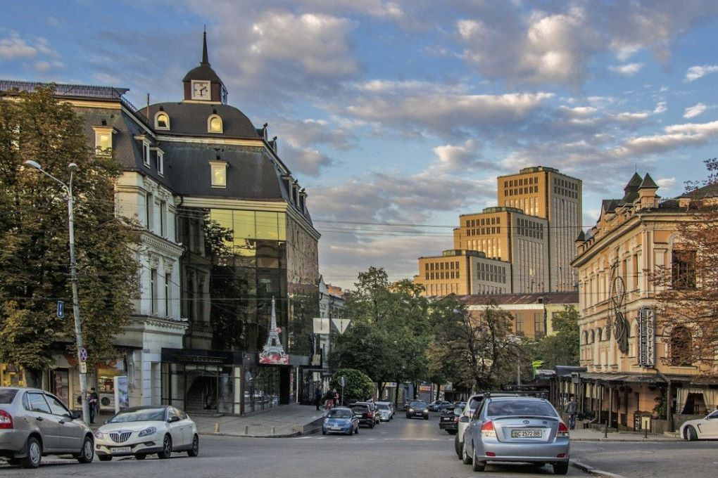 Бесплатный проезд в Днепре, пешеходная Баррикадная, закрыть аттракционы: что просили у Филатова за месяц 3