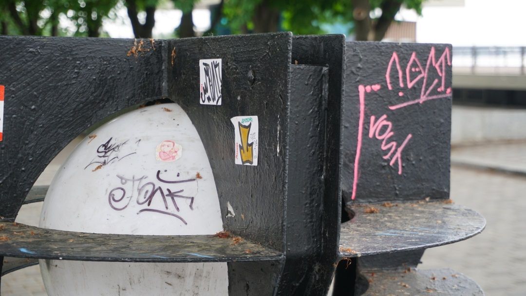 Днепр тратит миллионы гривен после вандалов: как остановить 11